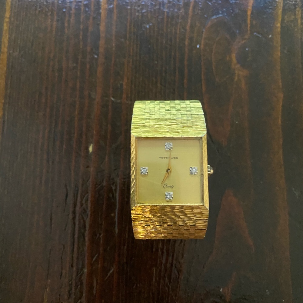 Wittnauer men watch